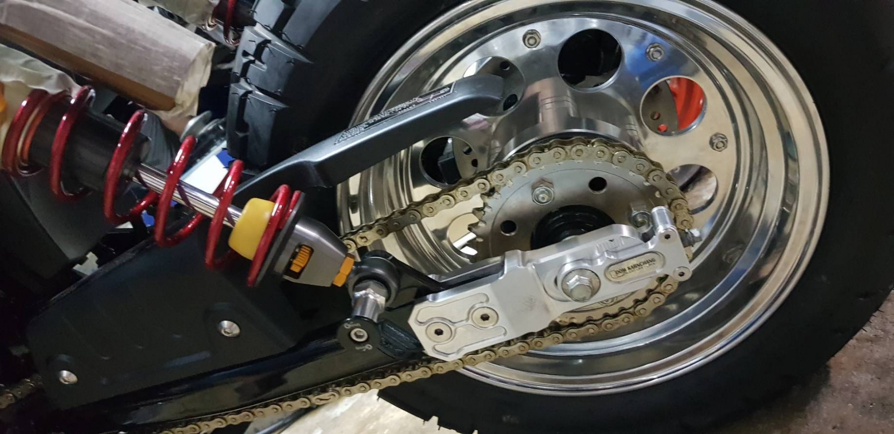 Honda monkey extended swingarm new arrivals