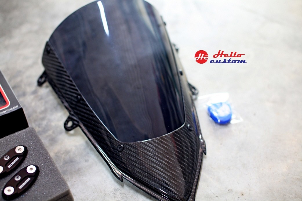 CBR650R-Windshield carbon smoke 