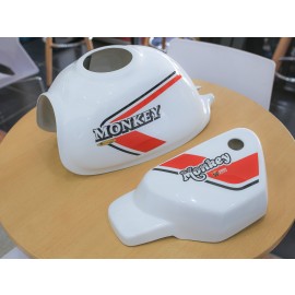 Cover Tank + Cover Side Box Motozaaa  ( White ) Honda Monkey 125